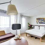 Hotel Novotel Montreuil Vincennes 4*