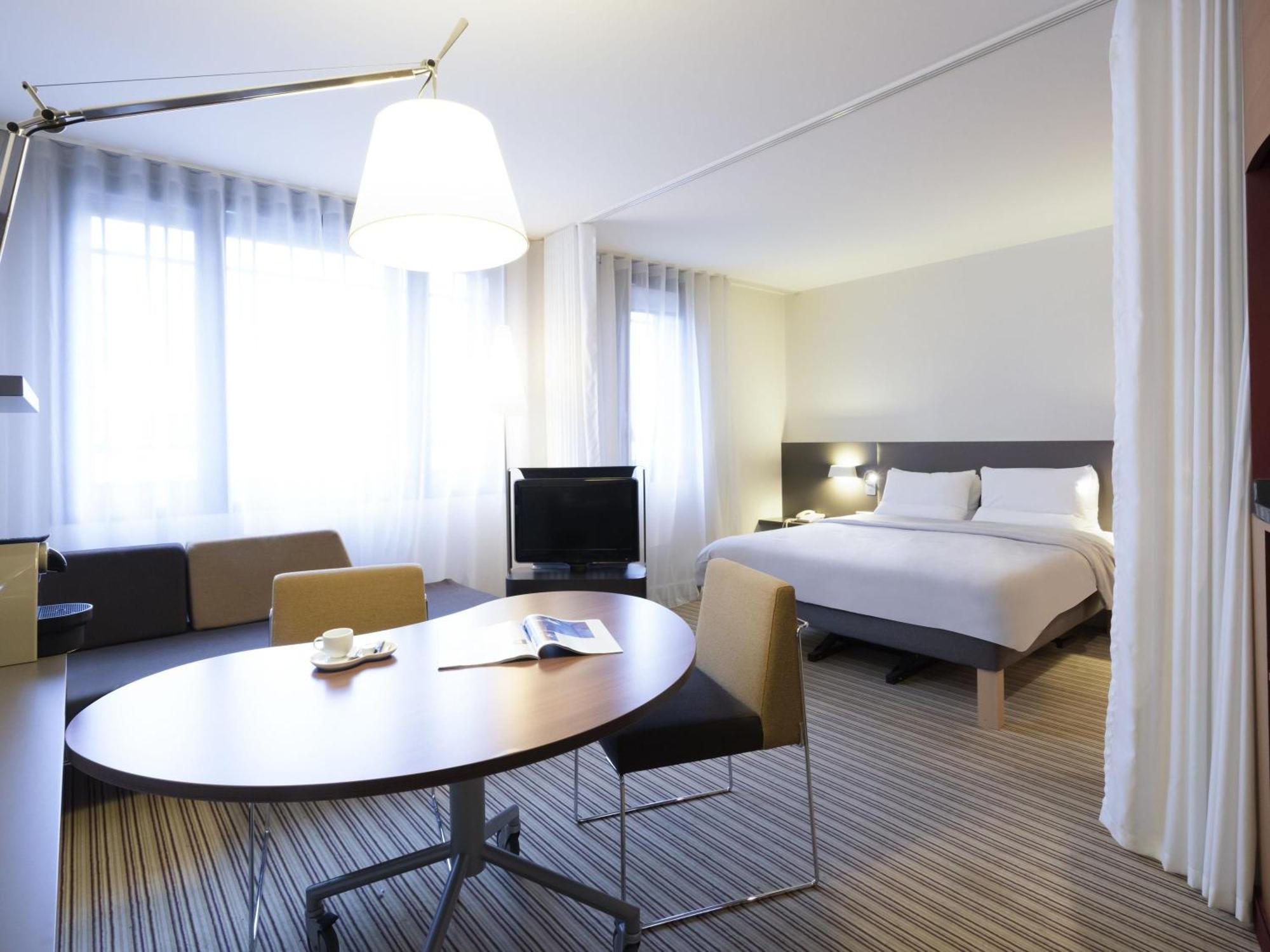 Hotel Novotel Montreuil Vincennes 4*
